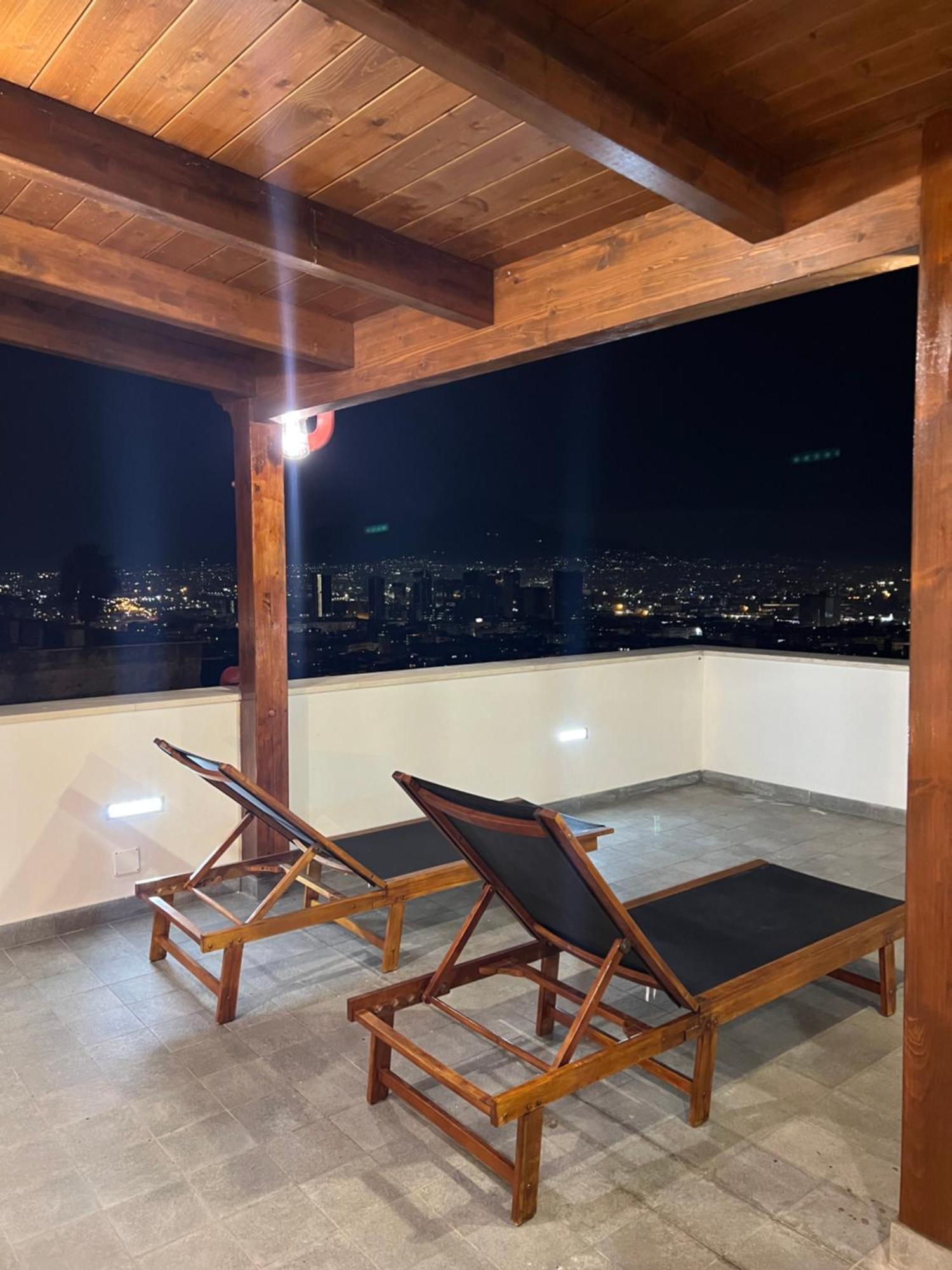 Nana Home Неаполь Екстер'єр фото