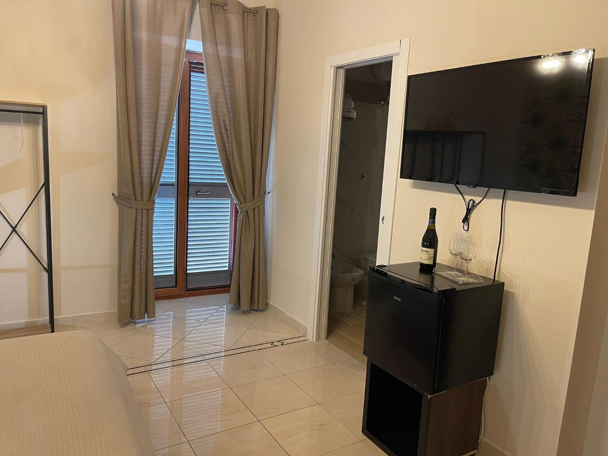 Nana Home Неаполь Екстер'єр фото